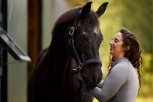 Senior Horse Wellness: Complete Guide to Horse Longevity Care